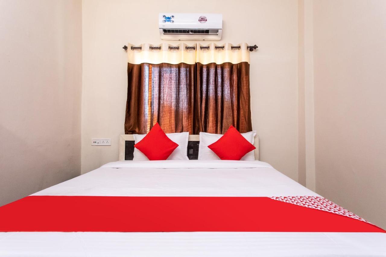 Oyo 18571 Ashoka Resort Индаур Экстерьер фото